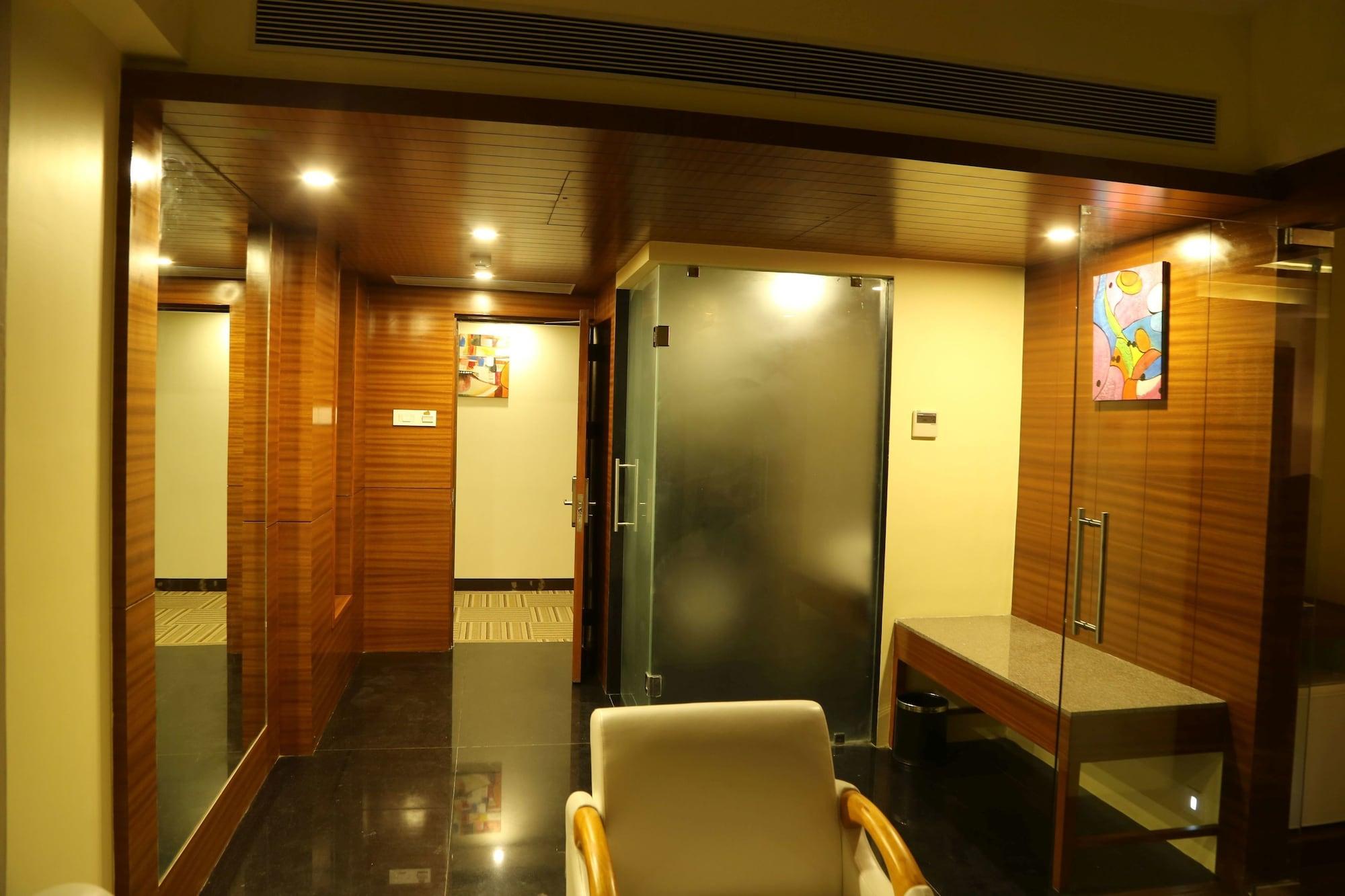 The Fern Residency Mundra Hotel Екстериор снимка