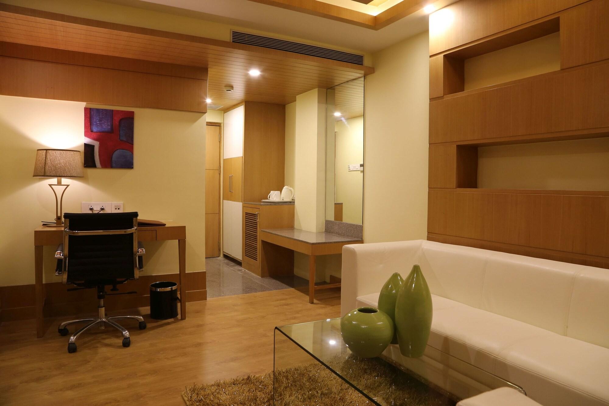 The Fern Residency Mundra Hotel Екстериор снимка