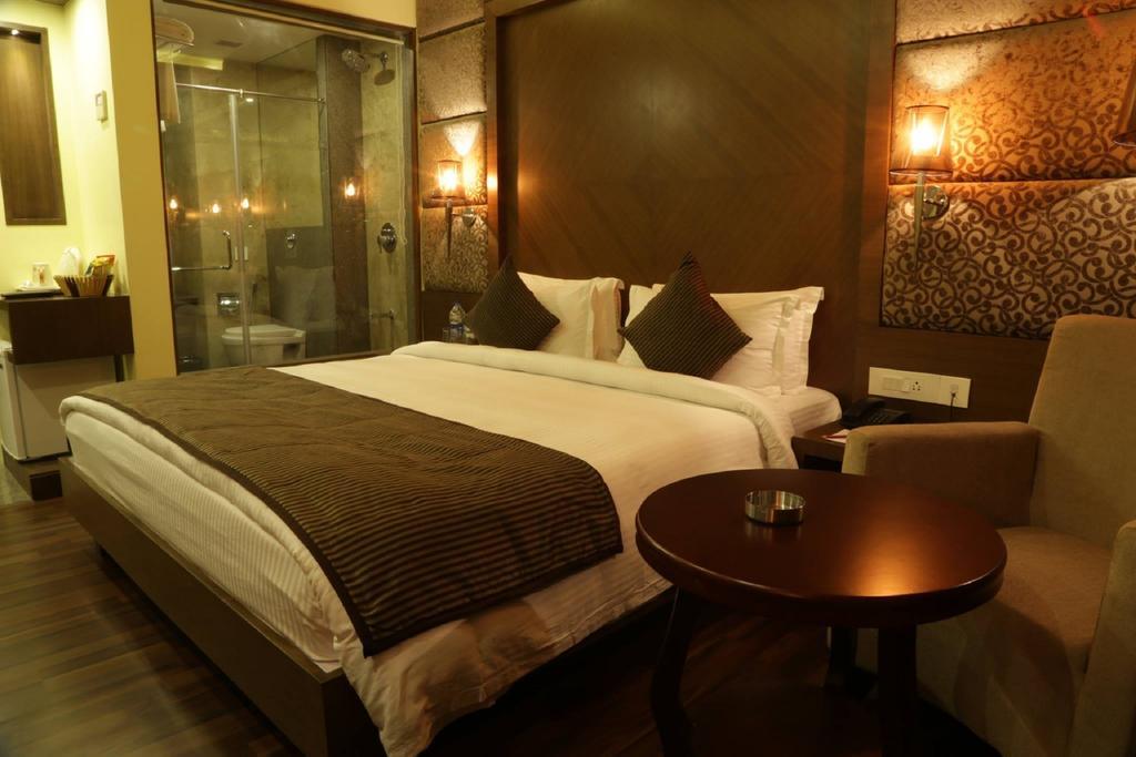 The Fern Residency Mundra Hotel Екстериор снимка