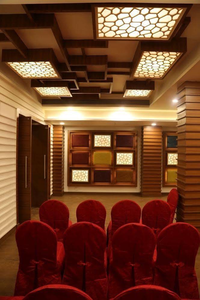 The Fern Residency Mundra Hotel Екстериор снимка