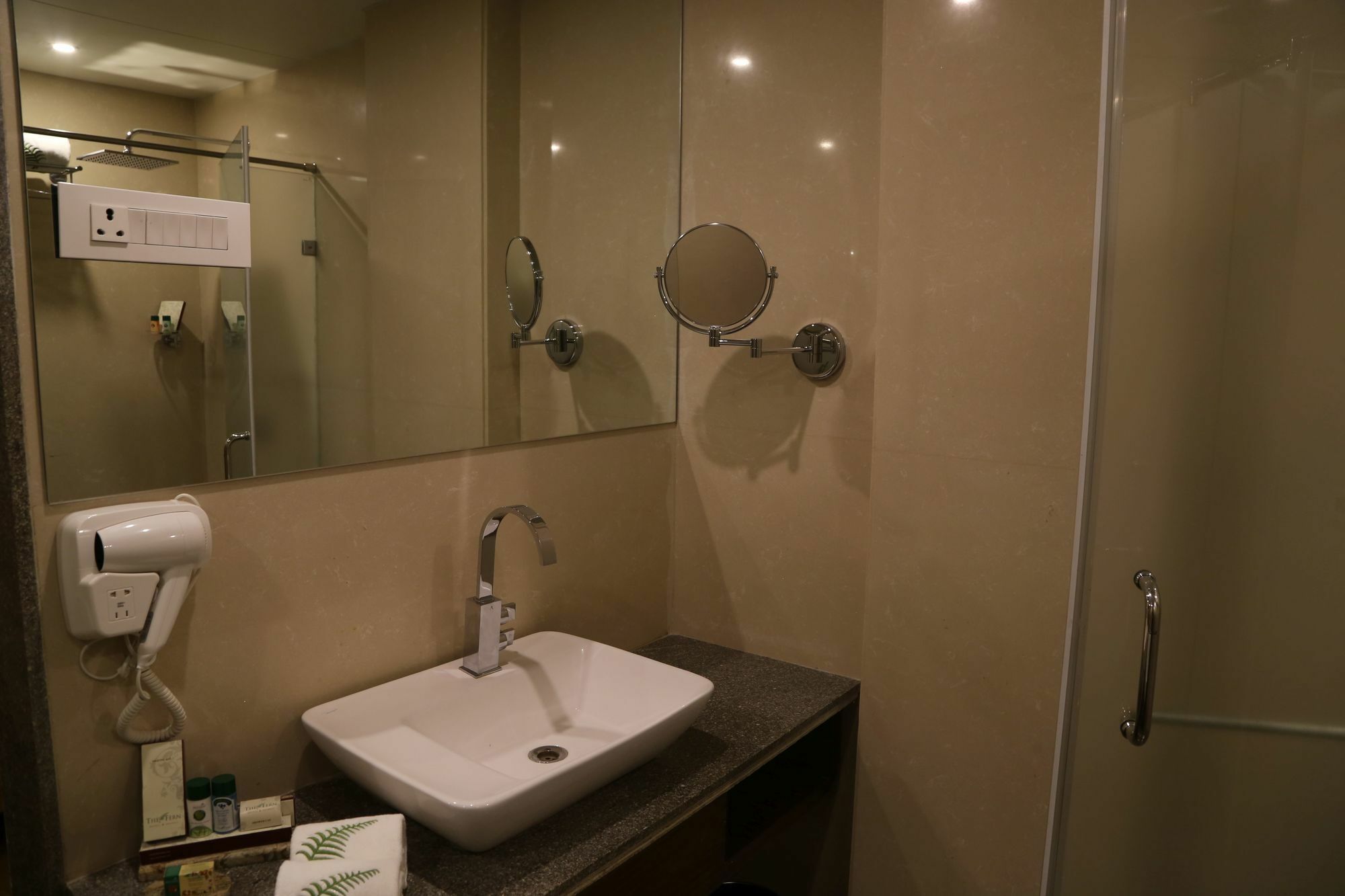 The Fern Residency Mundra Hotel Екстериор снимка
