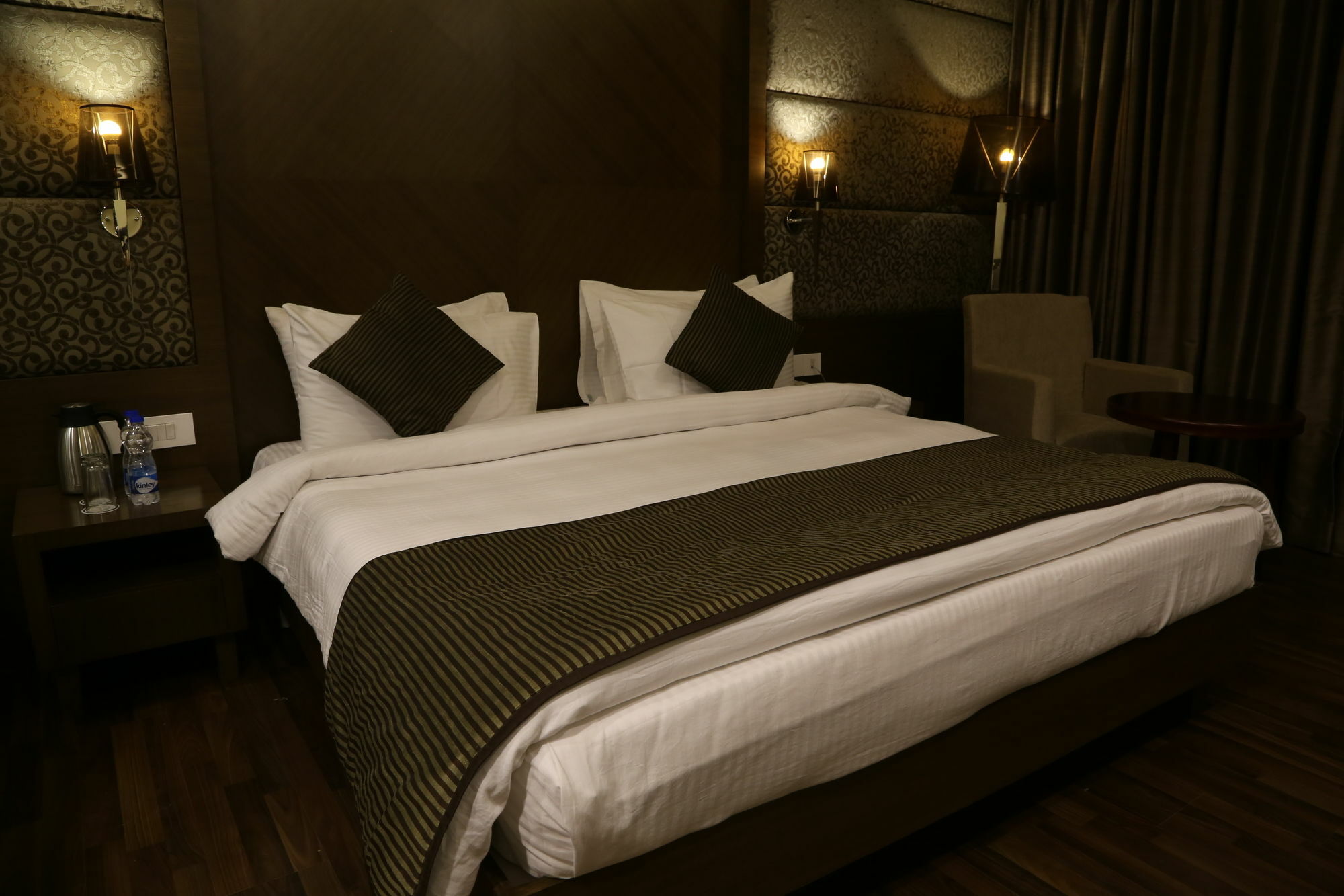 The Fern Residency Mundra Hotel Екстериор снимка